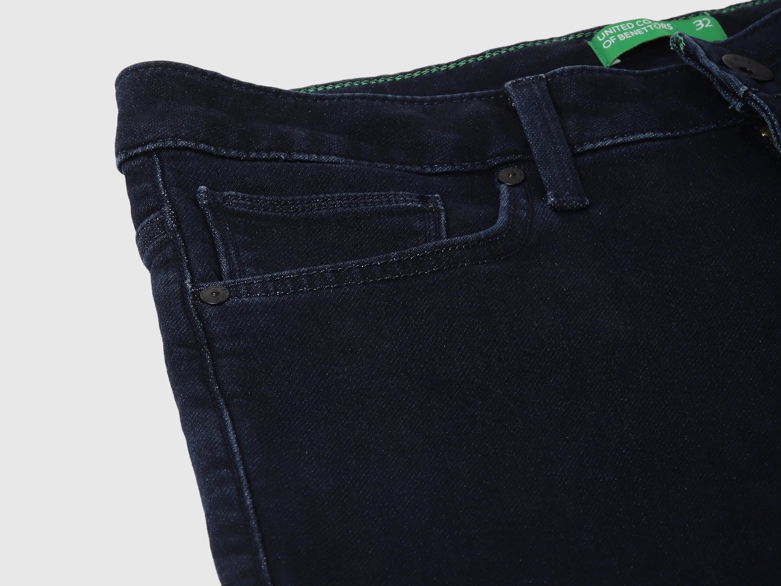 Solid Slim Fit Jeans