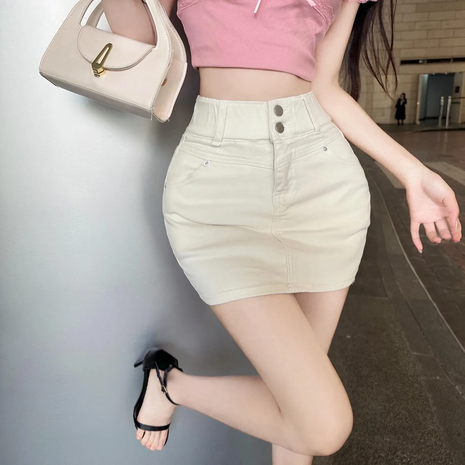 Stunning Lace Trim Bodycon Skirt for a Flattering Women's Silhouette