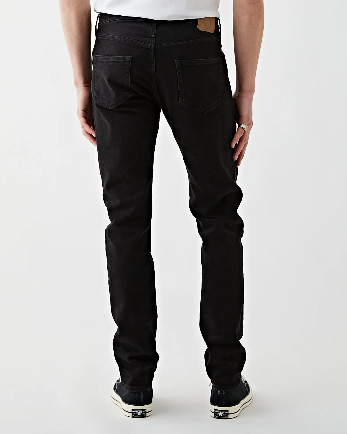 TM005 Tapered Fit Black 2 Weeks