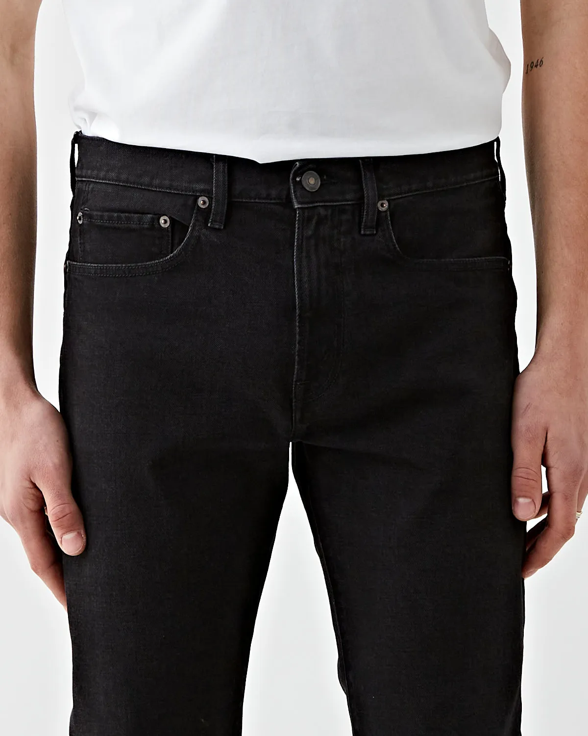 TM005 Tapered Fit Black 2 Weeks