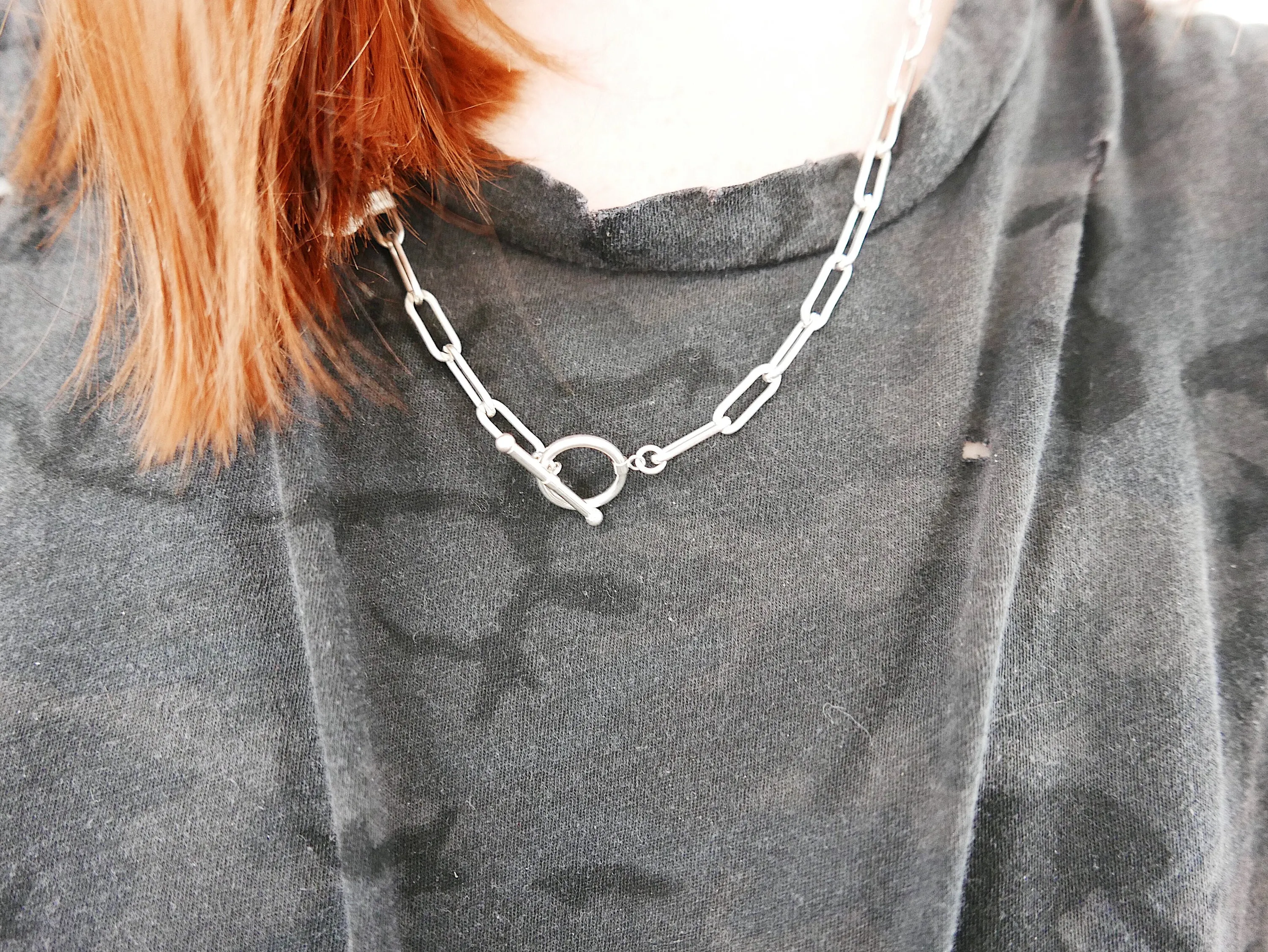 Toggle Chain Choker Necklace