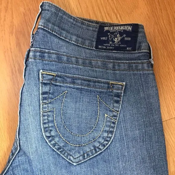 True Religion Women's  Skinny Fit Stretch Jeans in light blue  size 29 Stretch