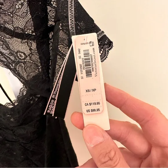 VICTORIA'S SECRETRuched Lace Slip NWT
