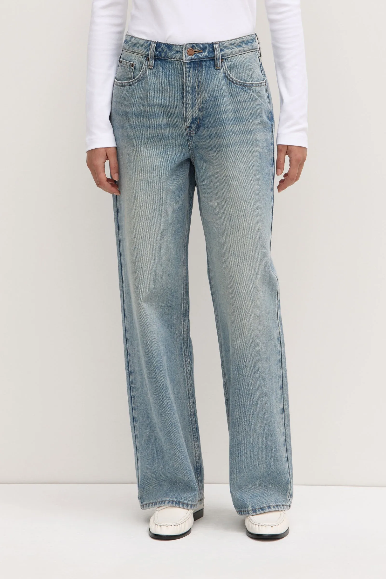 Womens Relaxed Jean